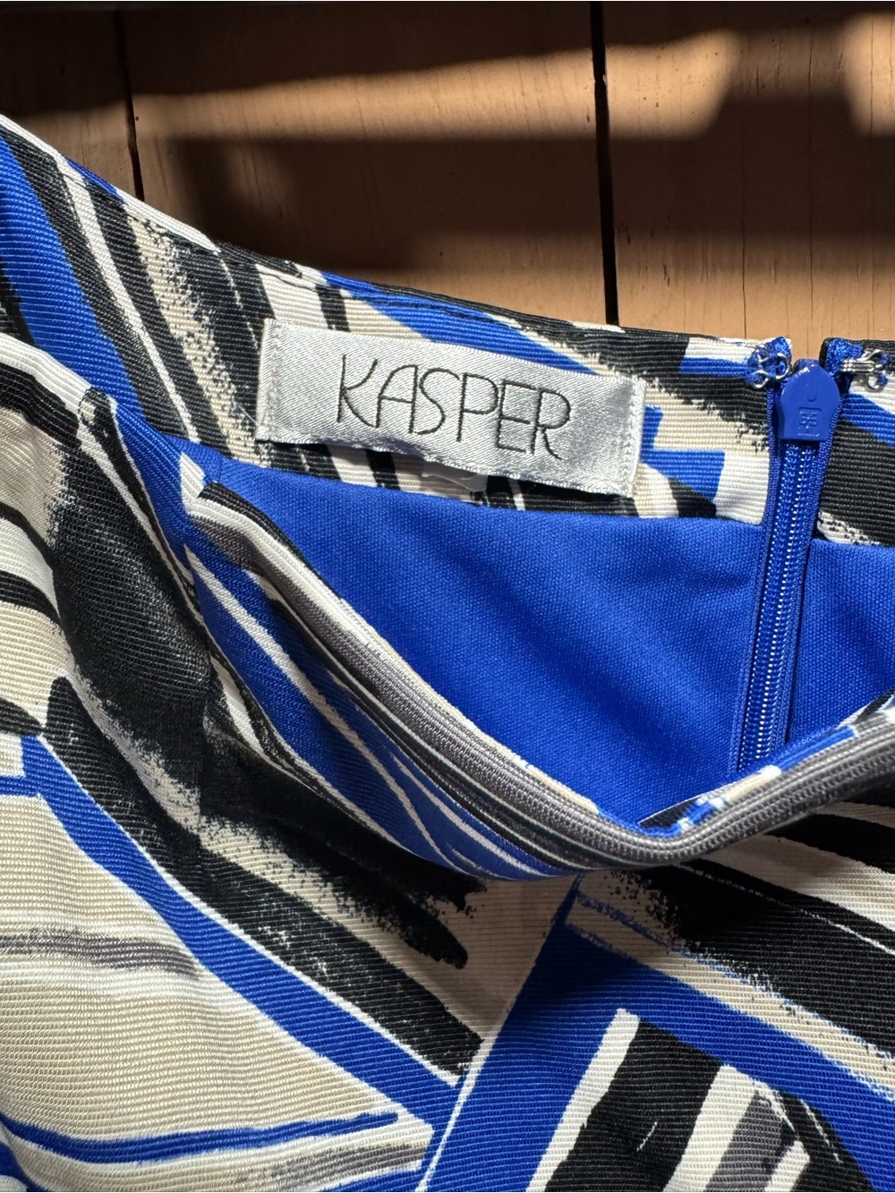 Kasper Royal Blue Black & White Abstract Skirt